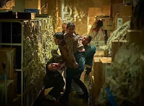 Colony_134356643954246183_big-cine_deskt.webp