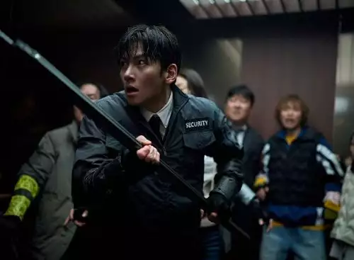 Colony_134356643953555318_big-cine_deskt.webp