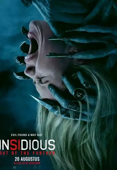 IS6_INTL_Online_1080x1350_TSR_BlueHands_03NLdate_134314420535547502_big-cine_deskt.webp